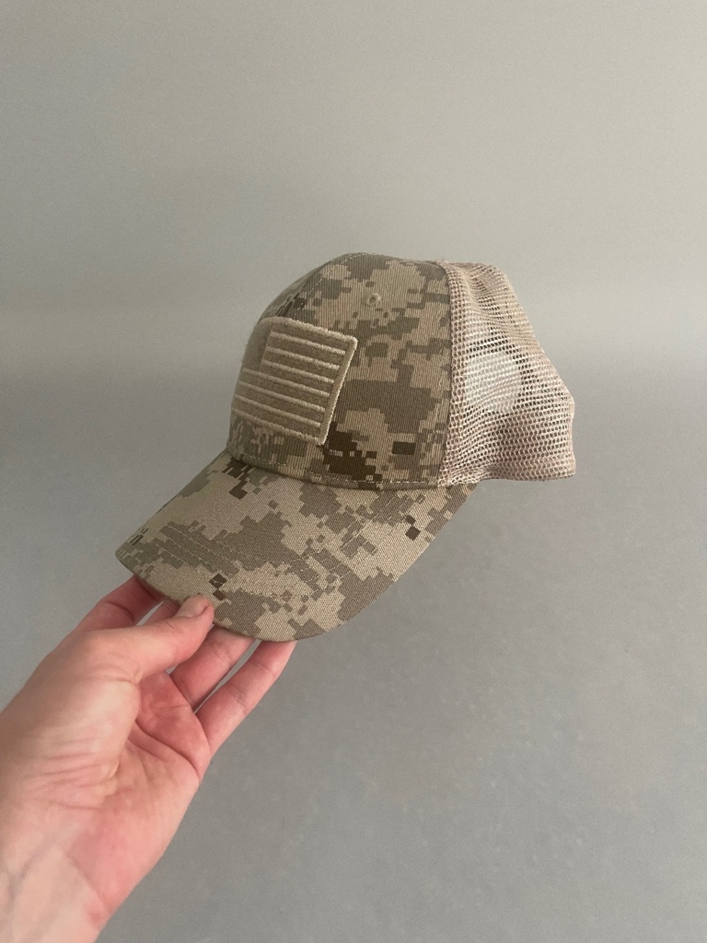 Highland Tactical American Flag Digital Camo Trucker Hat Mesh Snapback Cap OSFM